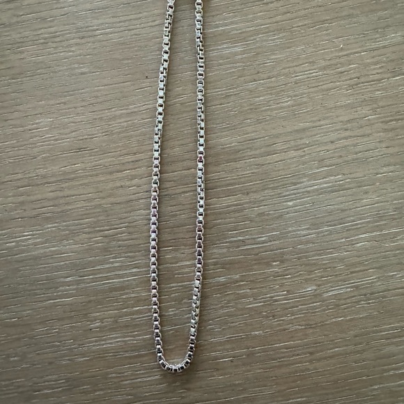 Tiffany & Co Sterling Silver Venetian Link 18” Necklace - Picture 3 of 8